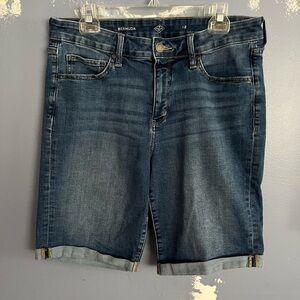 Women’s Size 12 St John’s Bay Bermuda Shorts Blue Denim